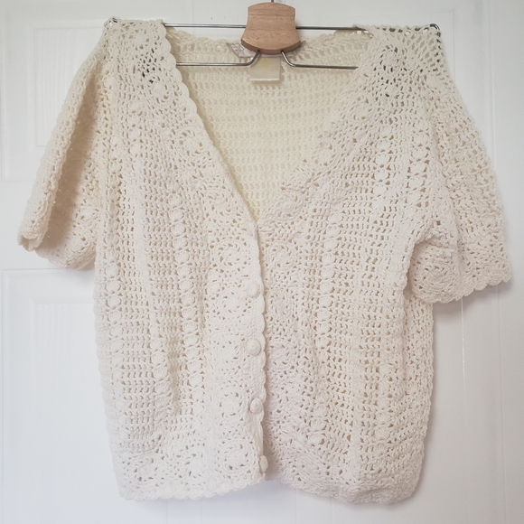 Tops - Vintage crochet button up top